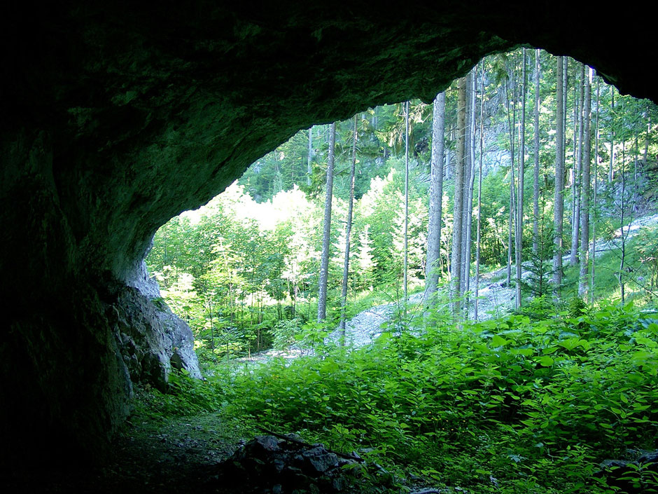 Bärenlochsteig Höhlenausblick