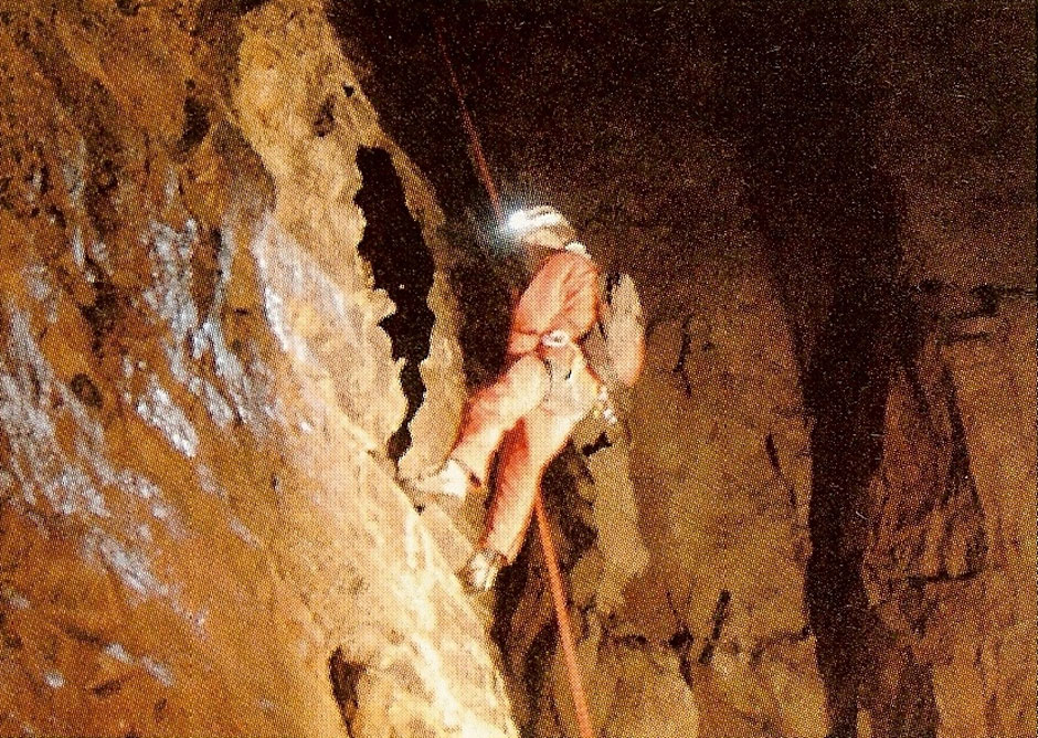 Abseiltour 75m in der grandiosen Hochkar-Höhle
