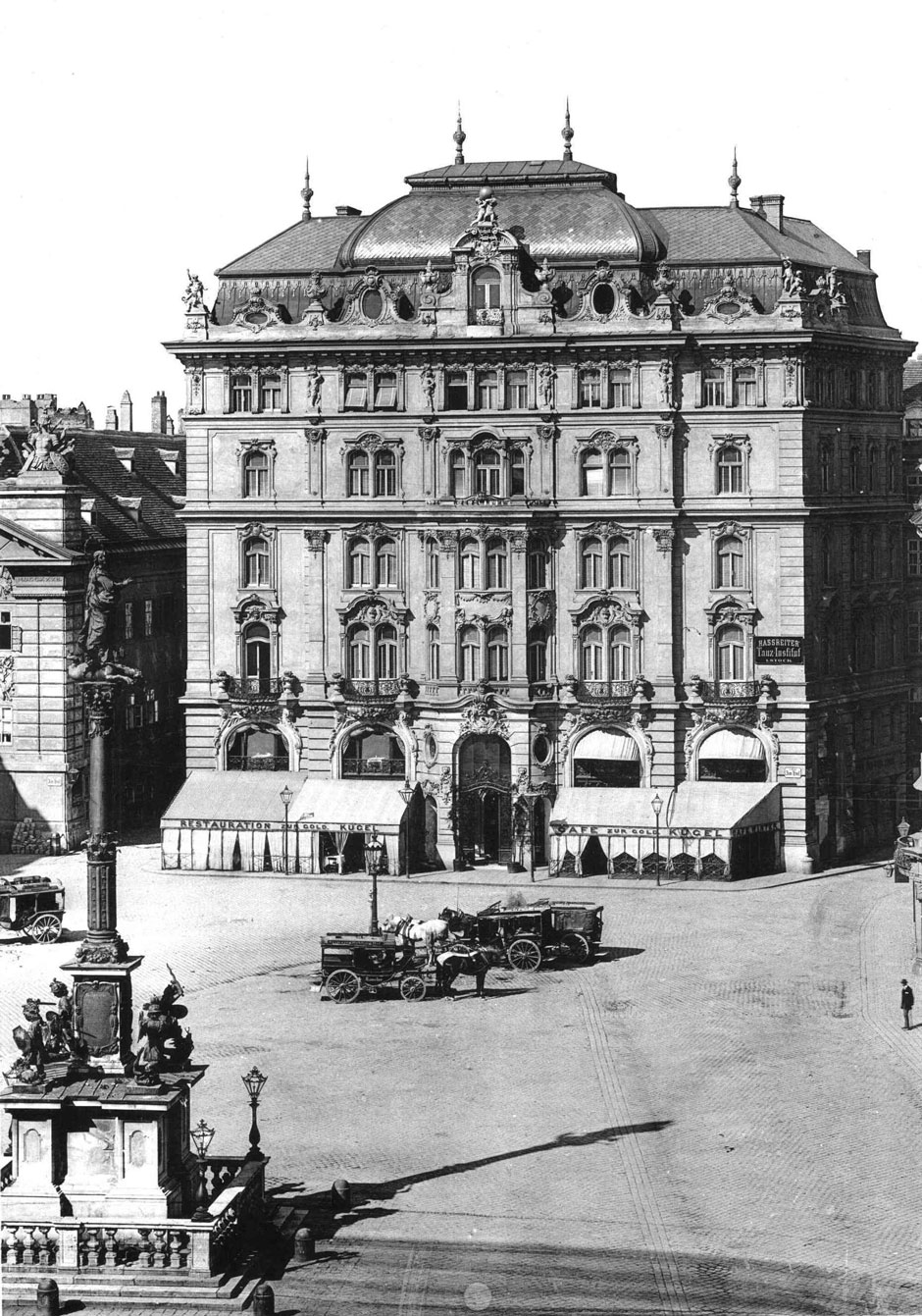 Archivbild: "Zur Goldenen Kugel", Hauptfassade
