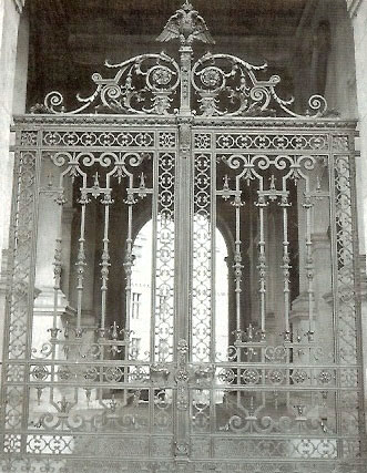 Albert Milde’s lattice gates of the Burgtheater