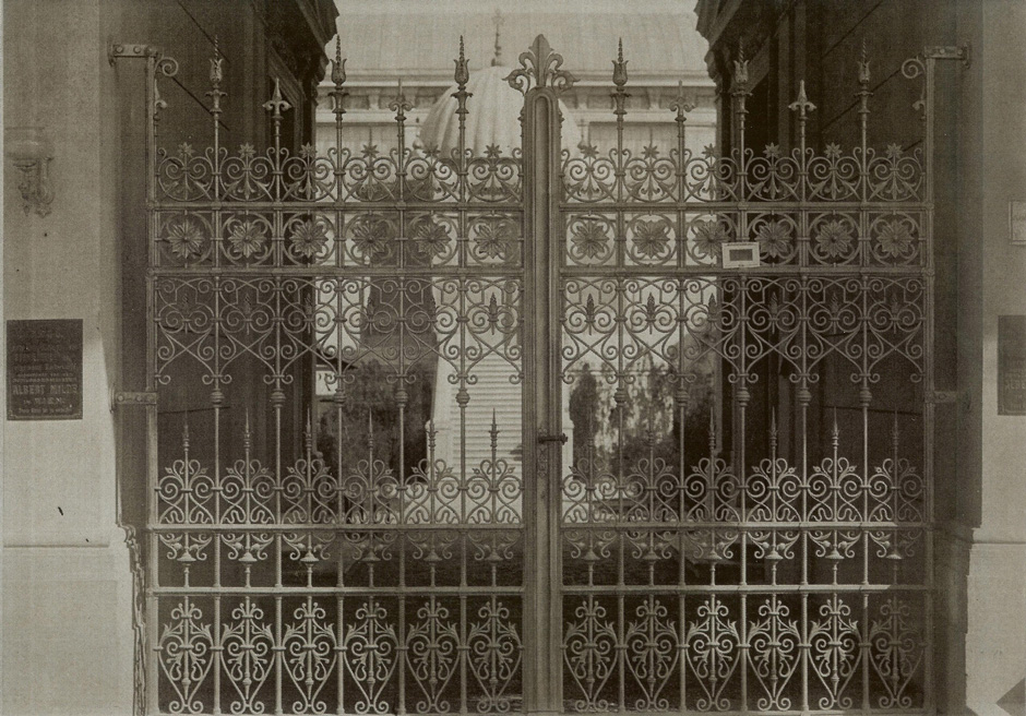 MAK Archivbild: Schmiedeeisernes Gitter vom Kaiserpavillon (Jury-Pavillion)